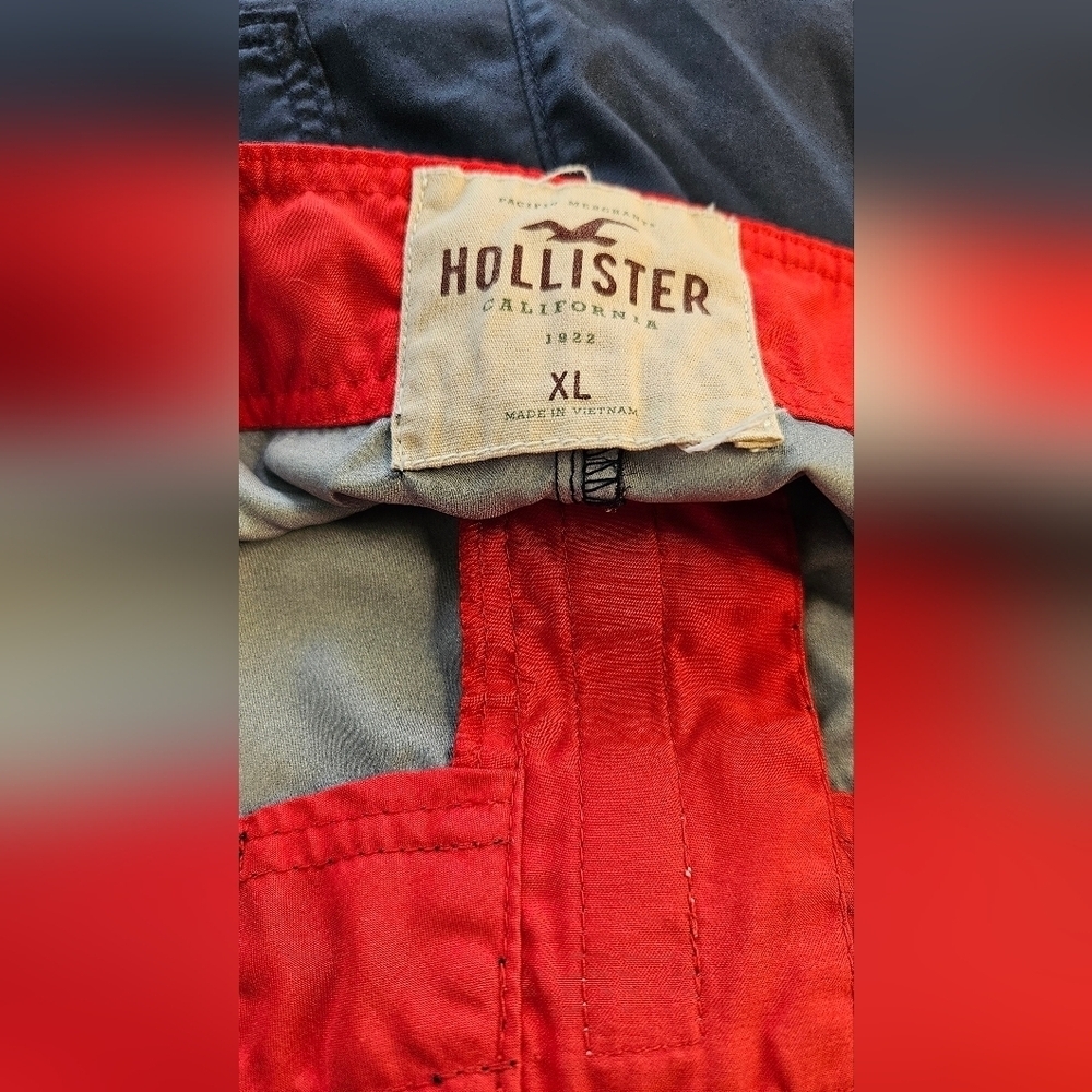 Hollister Men's Color Block Board Swim Shorts - Size XL - Picture 5 of 5